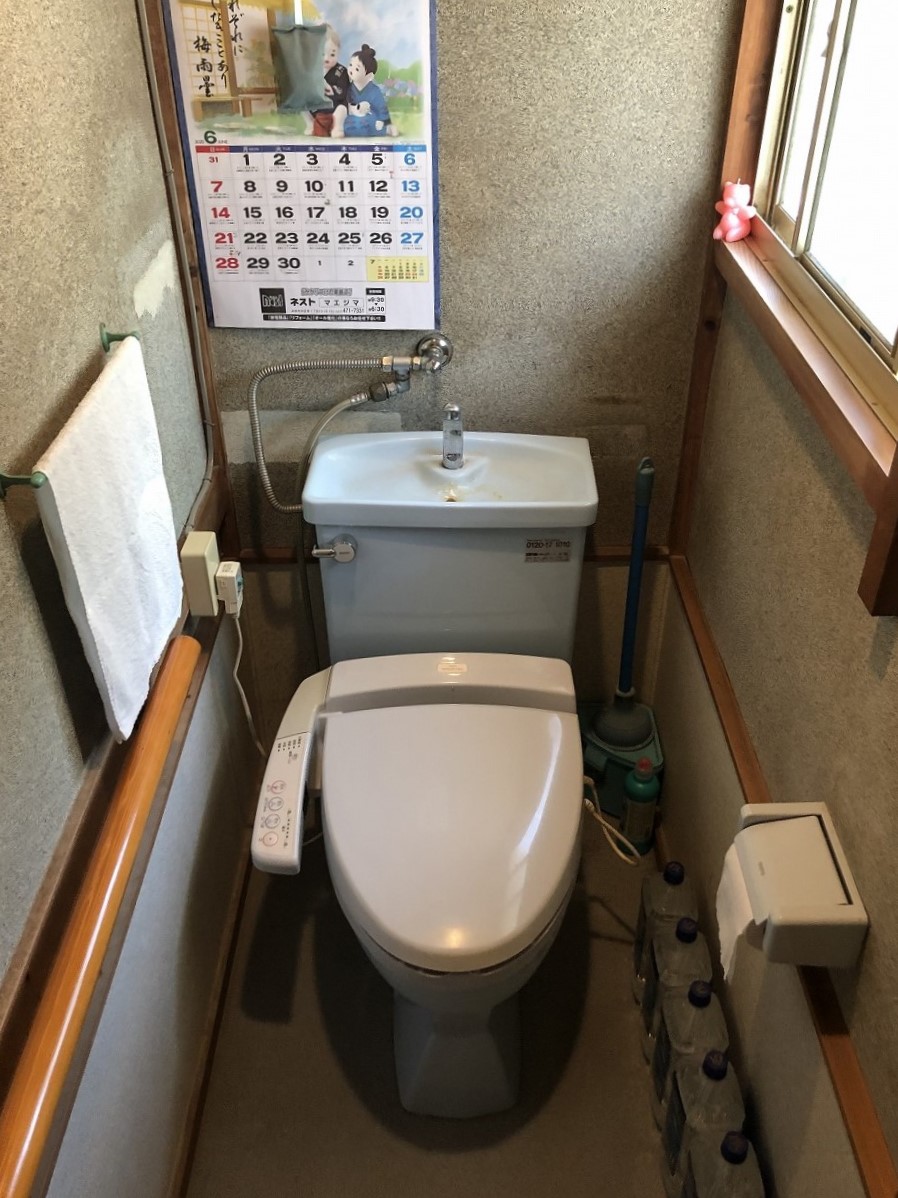 一般トイレ→タンクレス＆手洗器タイプ リフォームのケイズ｜浜松の住まい・住宅・マンション・アパートのリフォーム
